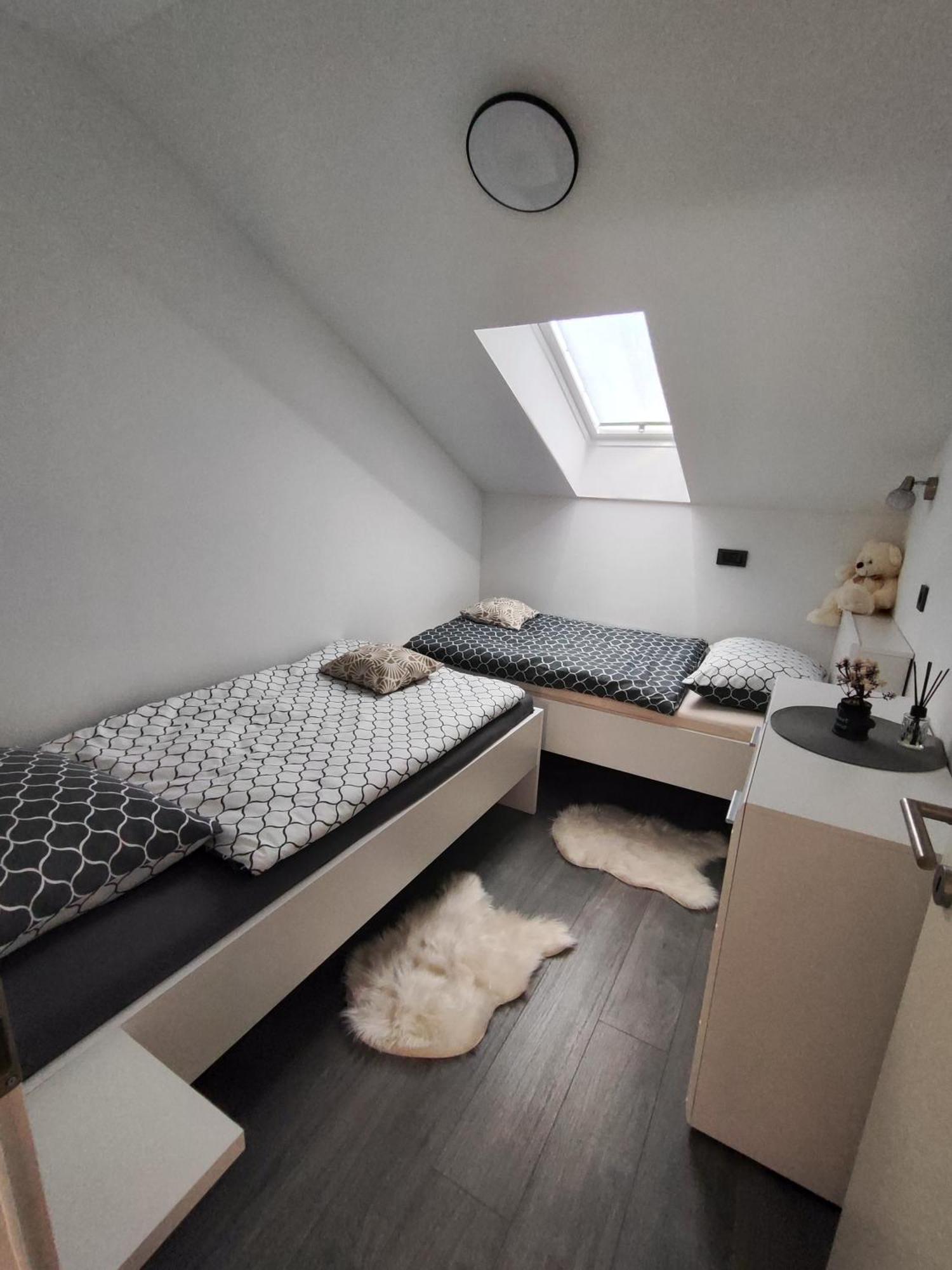 Happy Moments 1 Apartment Gornje Jesenje Exterior photo